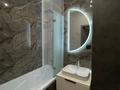 3-бөлмелі пәтер · 90 м² · 8/10 қабат, проспект Шахтеров 31/4, бағасы: 75 млн ₸ в Караганде — фото 5