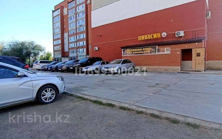 Пивасик алкомаркет · 59.6 м² за ~ 18.1 млн ₸ в Уральске, мкр Кадыра Мырза-Али — фото 16