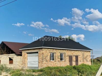 2-бөлмелі пәтер · 120 м², Бәйтерек 3, бағасы: 8 млн 〒 в 