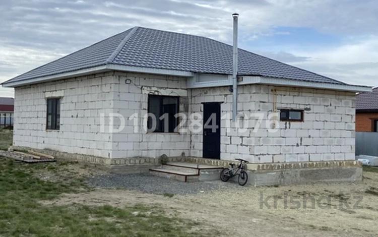 Отдельный дом · 4 комнаты · 170 м² · 11.5 сот., Республика 1054 за 38 млн ₸ в Хромтау — фото 2