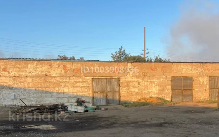 Өнеркәсіптік база · 1000 сотық, Строителей 1 — Атп, бағасы: 2 000 ₸ в Жезказгане — фото 2