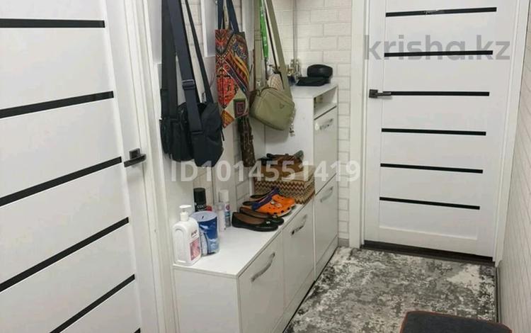 2-комнатная квартира · 46 м² · 1/5 этаж, мкр Орбита-3 129/8/3 — Абиш Кекилбаева Торайгырова за 300 000 ₸ в Алматы, Бостандыкский р-н — фото 2