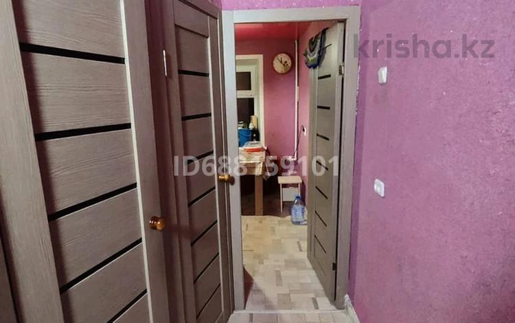 3-комнатная квартира · 62.9 м² · 3/5 этаж, Майкудук, Майкудук, 13й микрорайон 18 за 11.8 млн ₸ в Караганде, Алихана Бокейханова р-н — фото 2
