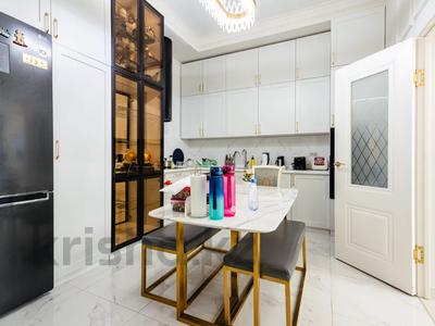 3-комнатная квартира · 150 м² · 3/6 этаж, Арайлы 12 за 550 000 〒 в Алматы, Бостандыкский р-н