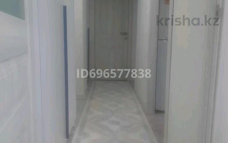 2-комнатная квартира · 50 м² · 8/9 этаж, Ларина 2/2 за 16.5 млн ₸ в Уральске — фото 2