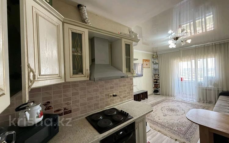 2-комнатная квартира · 45 м² · 10/13 этаж, Кошкарбаева 68 за 26 млн ₸ в Астане, Сарайшык р-н — фото 4