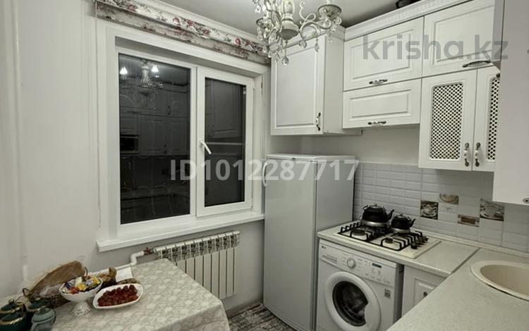 1-бөлмелі пәтер · 36 м² · 2/4 қабат, 5-й мкр. 5, бағасы: 30 млн ₸ в Алматы, Ауэзовский р-н — фото 2