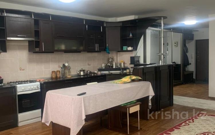 3-комнатная квартира · 106.4 м² · 2/10 этаж, Набережная 85 за 26.4 млн 〒 в Актобе, мкр. Курмыш — фото 5