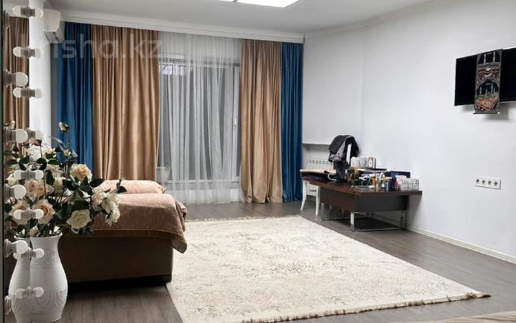 4-бөлмелі пәтер · 175 м² · 15 қабат, Жазылбека 20 — СРОЧНАЯ ПРОДАЖА, бағасы: 75 млн ₸ в Алматы, Ауэзовский р-н — фото 20