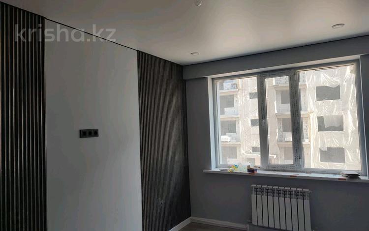 2-бөлмелі пәтер · 51.5 м² · 2/5 қабат, Мкр 10, бағасы: 28.5 млн ₸ в Конаеве — фото 2