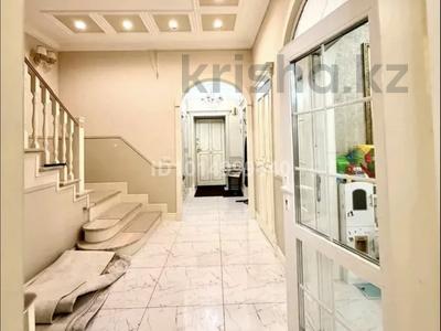 Часть дома · 5 комнат · 220 м² · 4 сот., Улы дала за 220 млн ₸ в Астане