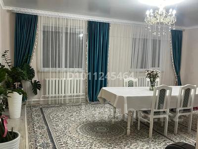 Жеке үй · 3 бөлме · 110 м² · 8 сот., Гормолзавод 23 — 71 школа, бағасы: 16.9 млн 〒 в Актобе, мкр Гормолзавод