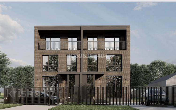 5-комнатная квартира · 150 м² · 3/3 этаж, Назарбаева 57 — Стрижаченко за 54.1 млн 〒 в Уральске — фото 2