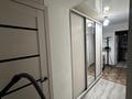 2-комнатная квартира · 45 м² · 5/9 этаж, Бухар жырау — Возле Таира сдается 2х комнатная квартира от собственника. Комнаты раздельные , квартира с ремонтом , полностью мебелированна и оснащена бытовой техникой. Для проживания все есть. Интернет , кондиционер,кабельное телевидение , лифт работает , балкон застекленный. 5 этаж из 9. Подъезд закрывается , в подъезде и во дворе ведется видеонаблюдение , квартира теплая соседи дружные. Рядом в шаговой доступности находятся школа, а также детские сады, супермаркеты “ Южный», «Magnum», ТРЦ«Таир», “Алем” ,рынок &amp;quot;Алтын-Арба&amp;quot; и “Шығыс”, “Самал”, “Оптика”.Кроме того напротив жилого комплекса расположен двух этажный Технодом. В этом районе есть все, что нужно для комфортного проживания семьи. Депозит 165.000 тг + коммунальные услуги. за 165 000 〒 в Караганде, Казыбек би р-н — фото 4
