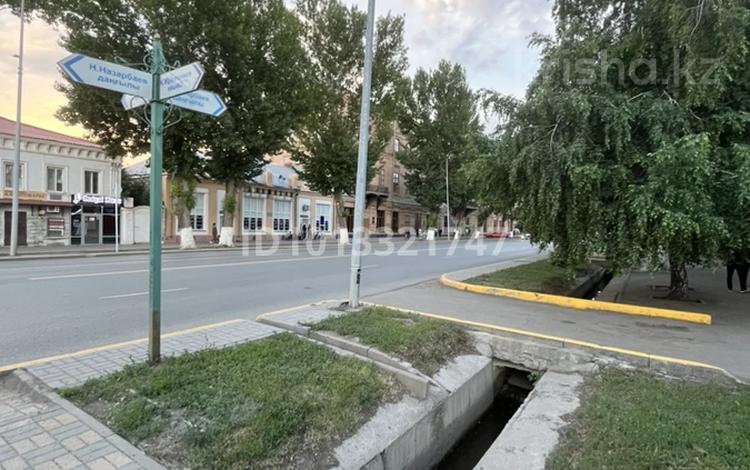 Жеке үй · 1 бөлме · 35 м², Назарбаева 171 — К Жумагалиева, в сторону ресторана Алматы, бағасы: 9 000 ₸ в Уральске — фото 2