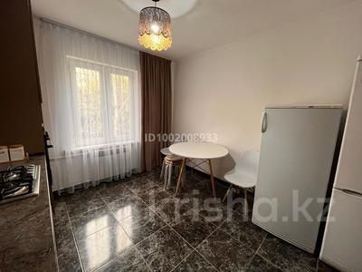 2-бөлмелі пәтер · 52 м² · 2/5 қабат, мкр Аксай-3Б 6, бағасы: 38.5 млн ₸ в Алматы, Ауэзовский р-н