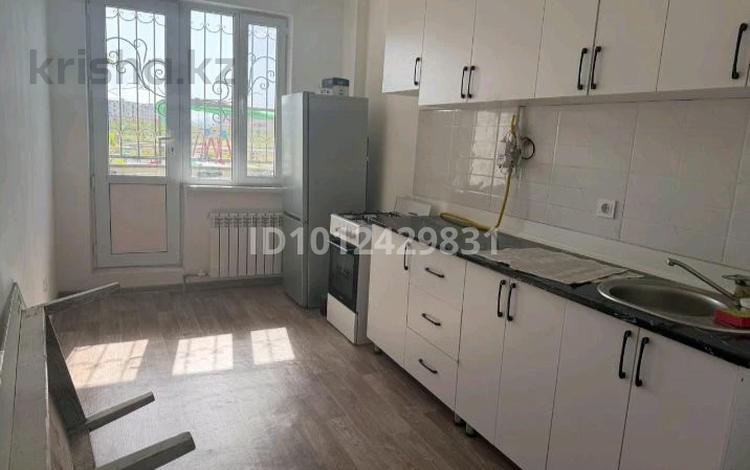 1-бөлмелі пәтер · 44 м² · 1/5 қабат, мкр Улы Дала 64, бағасы: 100 000 ₸ в Таразе — фото 2