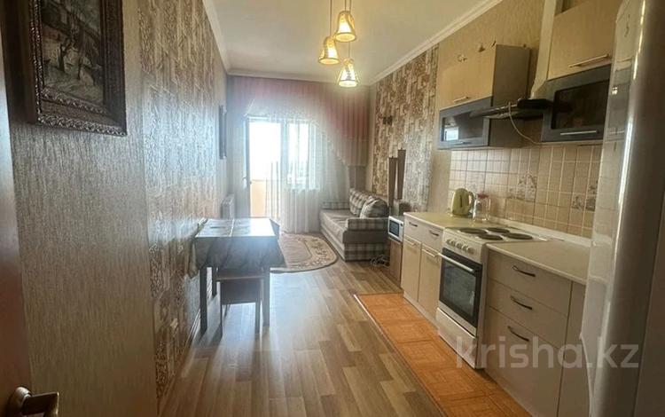 1-комнатная квартира · 55 м² · 6/19 этаж, Кенесары 8 за 230 000 ₸ в Астане, Сарайшык р-н — фото 2