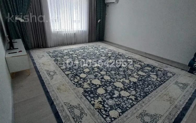 2-комнатная квартира · 82.5 м² · 20/20 этаж, 160квартал 558 — облыс әкімшілікке қарама қарсы 20қабаттық үй за 28 млн 〒 в Туркестане — фото 2