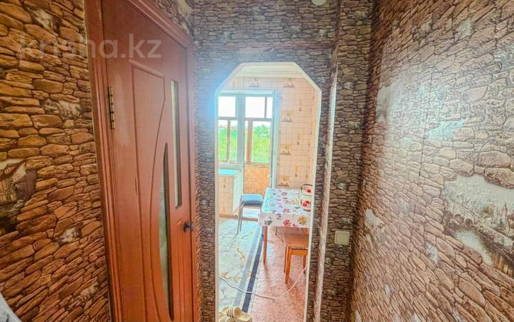 1-бөлмелі пәтер · 28 м² · 5/5 қабат, Жастар 8, бағасы: 8 млн ₸ в Талдыкоргане, мкр Жастар — фото 2