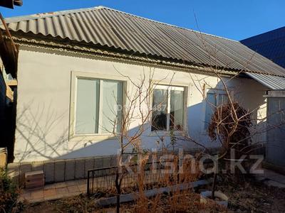 Отдельный дом · 4 комнаты · 80 м² · 4.5 сот., Акбозова 20 — Рядом с #5 школы за 28 млн 〒 в Таразе
