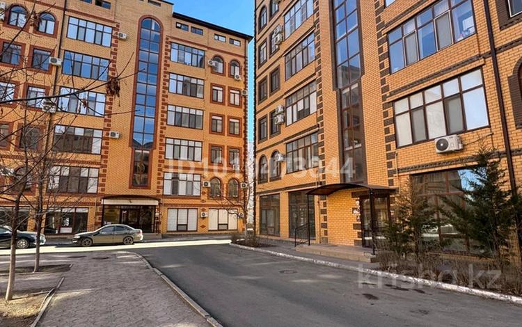 3-бөлмелі пәтер · 106.1 м² · 1/6 қабат, мкр Нурсая, Акжарма, бағасы: 41 млн ₸ в Атырау — фото 17