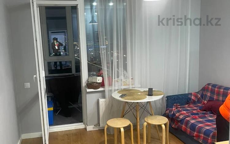 1-комнатная квартира · 40 м² · 19/24 этаж, Кабанбай Батыра 38 за 23.5 млн ₸ в Астане, Есильский р-н — фото 3
