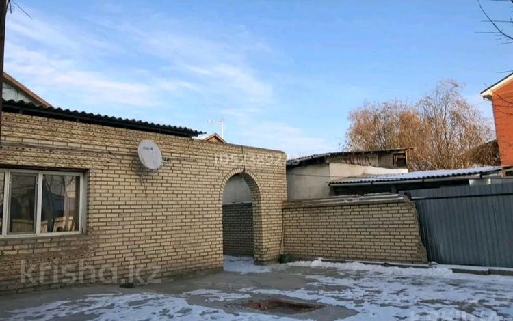 Отдельный дом · 6 комнат · 220 м² · 8 сот., Рыскулова — Кудабаева за 27 млн ₸ в  — фото 33
