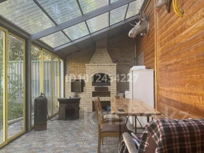 Дом · 8 комнат · 480 м², мкр Шубар, Адырна 19 — Адырна за 120 000 ₸ в Астане, Есильский р-н