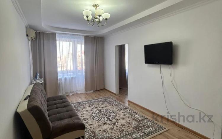 2-бөлмелі пәтер · 40 м² · 2/3 қабат, Абая 11, бағасы: 11 000 ₸ в Атырау, мкр Жилгородок — фото 12