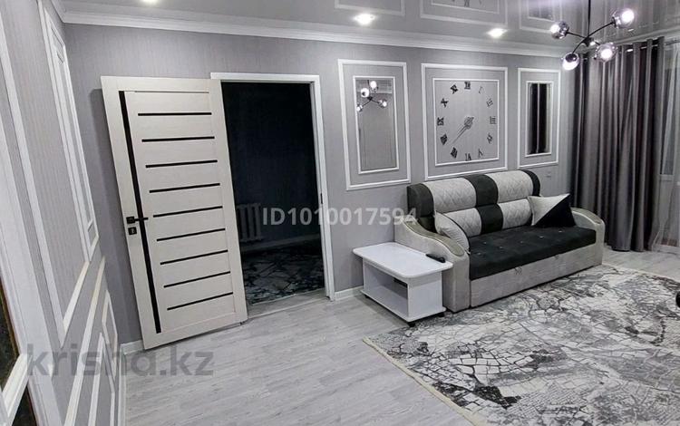 2-комнатная квартира · 60 м² · 3/4 этаж, Желтоксан 24 за 15 000 ₸ в  — фото 2