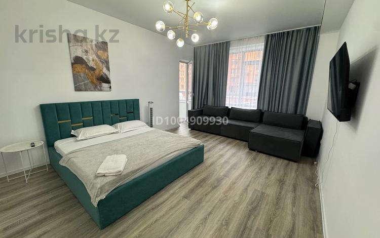 4-комнатная квартира · 120 м² · 2/9 этаж, Абая 123 за 35 000 〒 в Костанае — фото 2