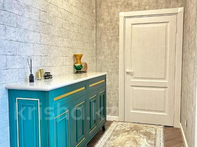 2-комнатная квартира · 112 м² · 8/12 этаж, Варламова за 72 млн ₸ в Алматы, Алмалинский р-н