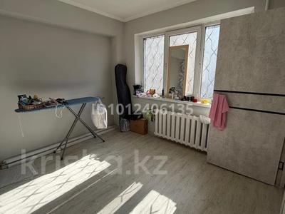 3-бөлмелі пәтер · 50 м² · 1/5 қабат, Беспалова 49/1, бағасы: 18 млн ₸ в Усть-Каменогорске