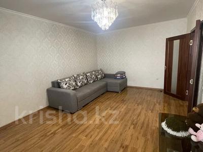 2-комнатная квартира, 72 м², 5/16 этаж, мкр Мамыр-1 за 41.8 млн 〒 в Алматы, Ауэзовский р-н