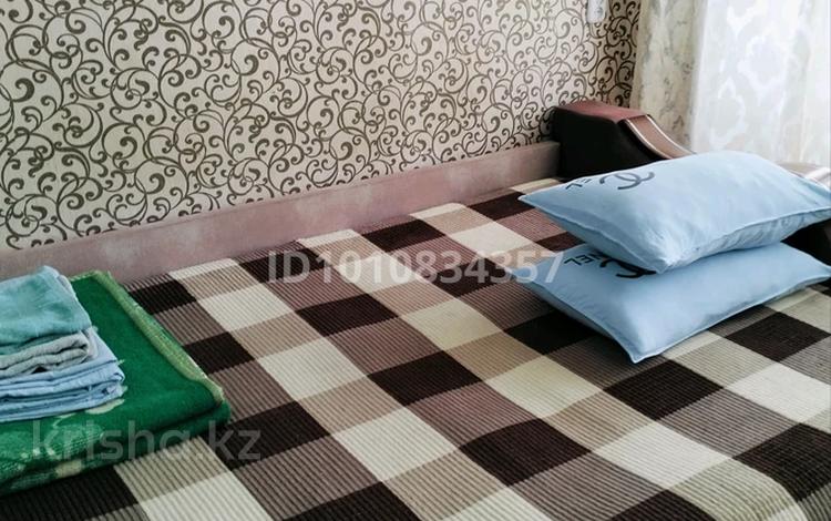 1-комнатная квартира · 36 м² · 4/5 этаж, Майкудук, Майкудук, 12й микрорайон 1 за 1 500 ₸ в Караганде, Алихана Бокейханова р-н — фото 2