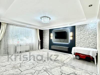 3-комнатная квартира · 105.6 м² · 1/9 этаж, мкр. Алтын орда, Молдаголова 52в за 34.5 млн 〒 в Актобе