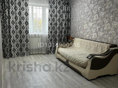 2-комнатная квартира · 43 м² · 1/5 этаж, 2 микрорайон 9 за 6.8 млн ₸ в Абай