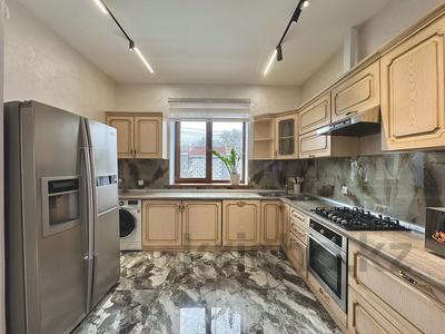 Отдельный дом · 5 комнат · 137.5 м² · 8 сот., Сырым Датулы 75 за 120 млн 〒 в 