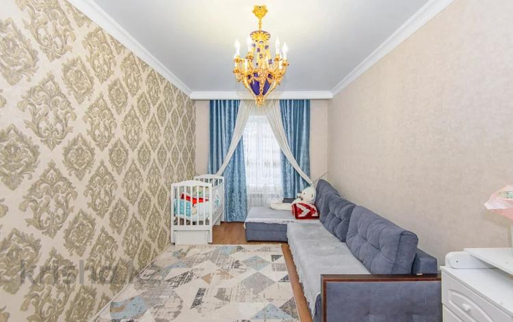 4-комнатная квартира, 100 м², 3/6 этаж, Алихана Бокейханова за 61 млн 〒 в Астане — фото 13