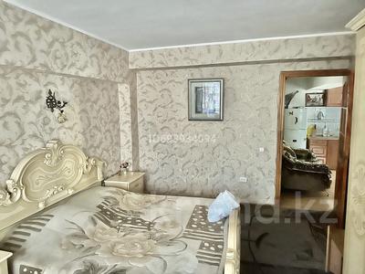 3-комнатная квартира, 60 м², 1 этаж помесячно, Сейфуллина 57А за 180 000 〒 в Алматы, Турксибский р-н