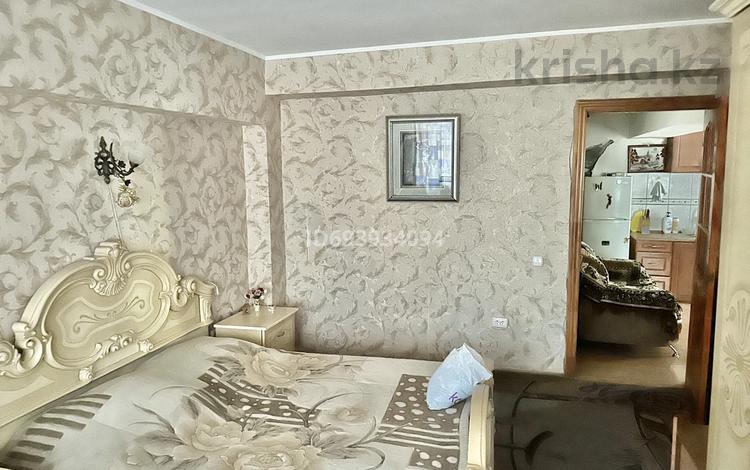 3-комнатная квартира · 60 м² · 1 этаж, Сейфуллина 57А за 200 000 ₸ в Алматы, Турксибский р-н — фото 2