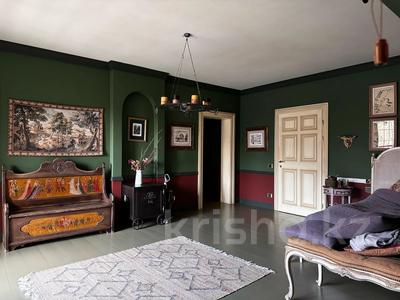 Отдельный дом · 4 комнаты · 203 м² · 29 сот., Керей Жанибек — Горная за ~ 1.1 млрд 〒 в Алматы, Медеуский р-н