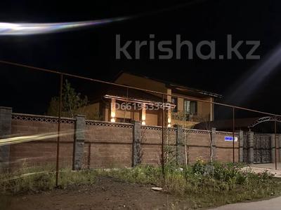 Отдельный дом · 6 комнат · 360 м² · 10 сот., Уркер мкр — Е-612 ул за 160 млн ₸ в Астане, Есильский р-н