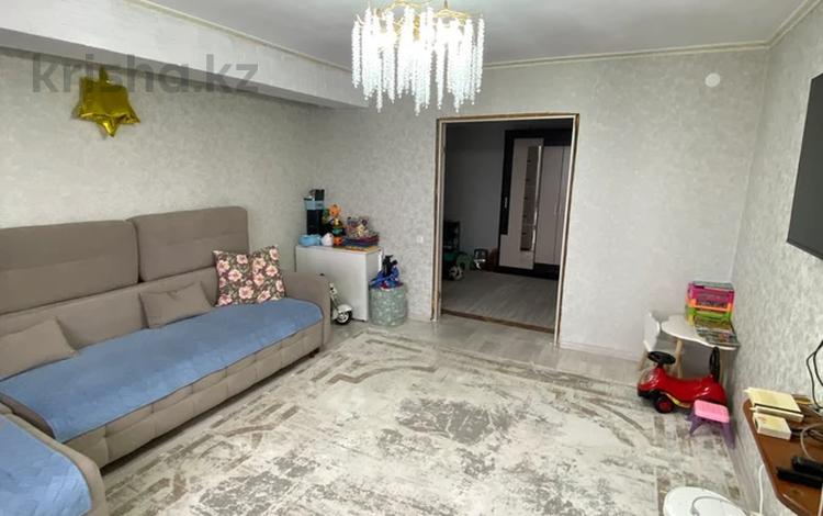 3-комнатная квартира · 83 м² · 9/9 этаж, Увалиева 8/1 за 32 млн ₸ в Усть-Каменогорске — фото 2