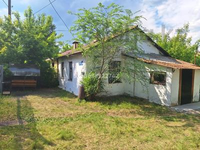 Жеке үй · 3 бөлме · 45 м², Абая (Советская) 41/2 — Возле поликлиники, бағасы: 35 000 ₸ в Бурабае