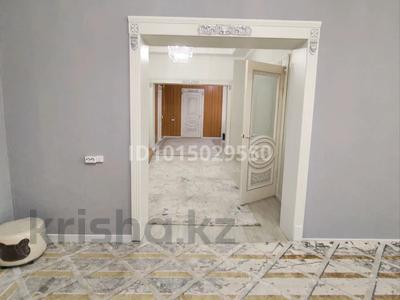 Жеке үй · 4 бөлме · 204 м² · 8 жүзд., Ыскак Сулейменов 36А — Возле военный полиции. Рядом с садиком Алтын сака, бағасы: 40 млн ₸ в 