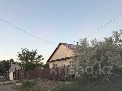 Жеке үй · 3 бөлме · 100 м² · 6 жүзд., Цветочная, бағасы: 22 млн ₸ в Семее, Красный Кордон