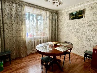 4-комнатная квартира · 68 м² · 1/3 этаж, Вокзальная 17 за 18 млн 〒 в Щучинске