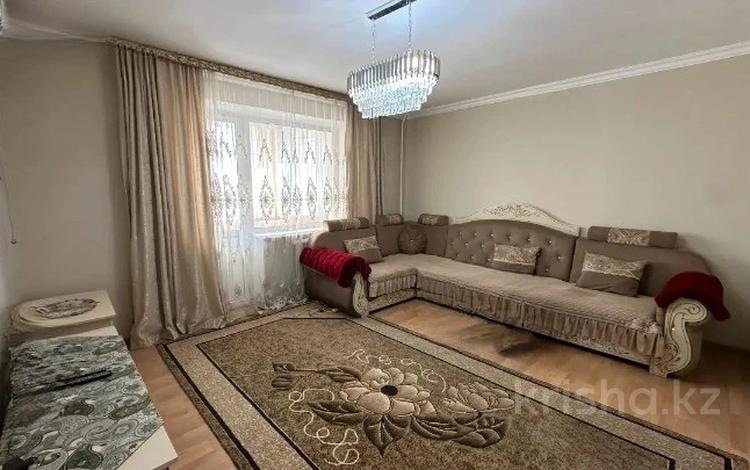 3-комнатная квартира · 70 м² · 8/9 этаж, мкр Самал-2 56 за 66 млн ₸ в Алматы, Медеуский р-н — фото 2